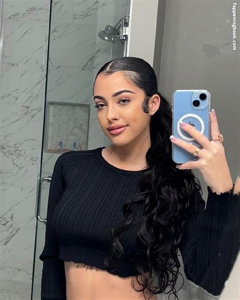 malu trevejo leak nudes|Malu Trevejo Nude Leaks Onlyfans